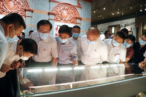 郝鹏、、、国资、、、央企、、、国资委、、、书记、、、主任、、、国企、、、企业刷新